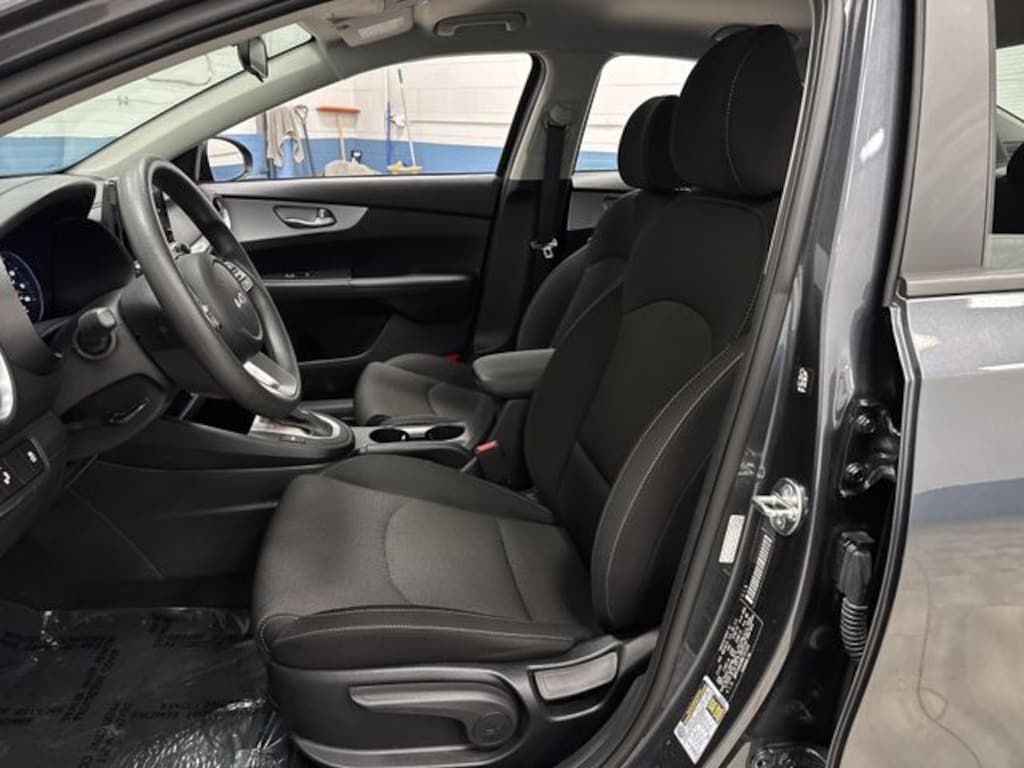 Used 2024 Kia Forte LXS Sedan