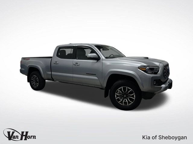 2023 Toyota Tacoma TRD Sport's photo