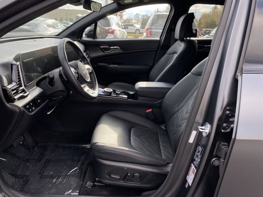 Used 2024 Kia Sportage Plug-In Hybrid X-Line SUV