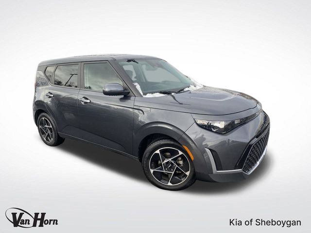 2023 Kia Soul EX's photo