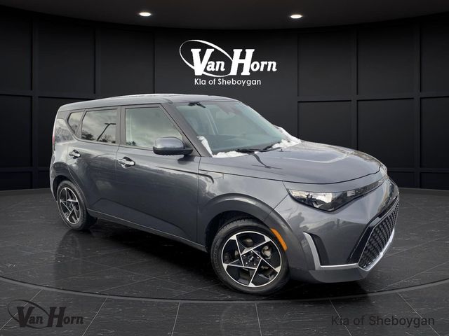2023 Kia Soul EX's photo