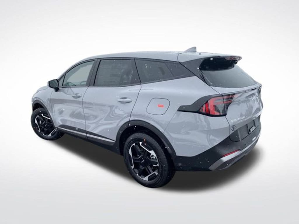 New 2026 Kia Sportage Hybrid S SUV