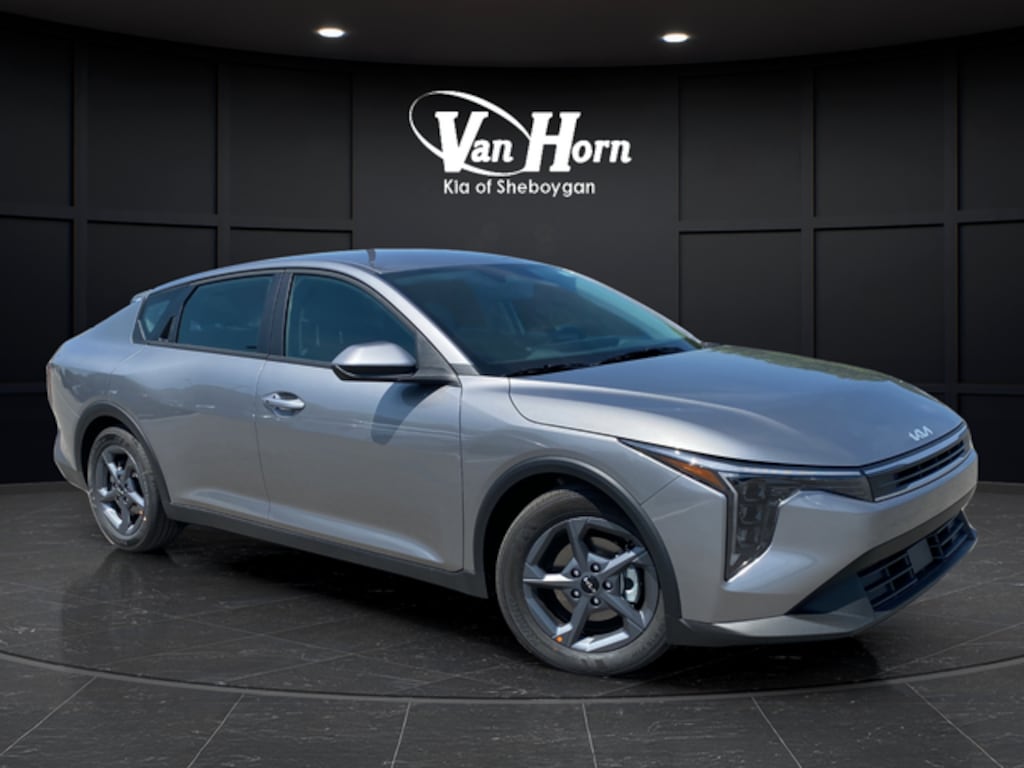 New 2026 Kia K4 LXS Sedan