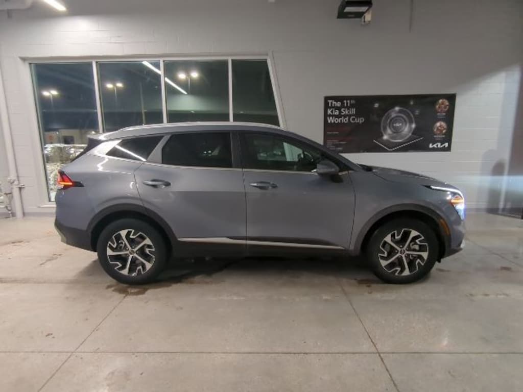 Certified 2024 Kia Sportage EX SUV