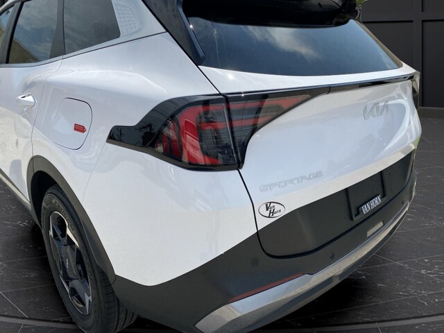 2026 Kia Sportage EX - Photo 38