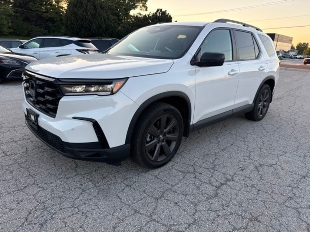 Used 2024 Honda Pilot Sport SUV