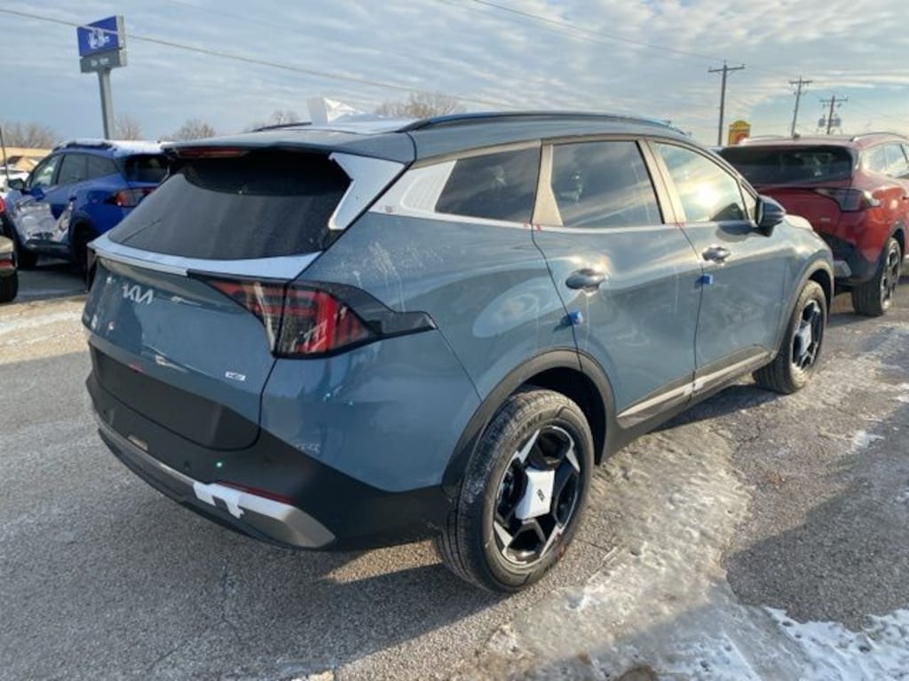 New 2026 Kia Sportage Hybrid EX SUV