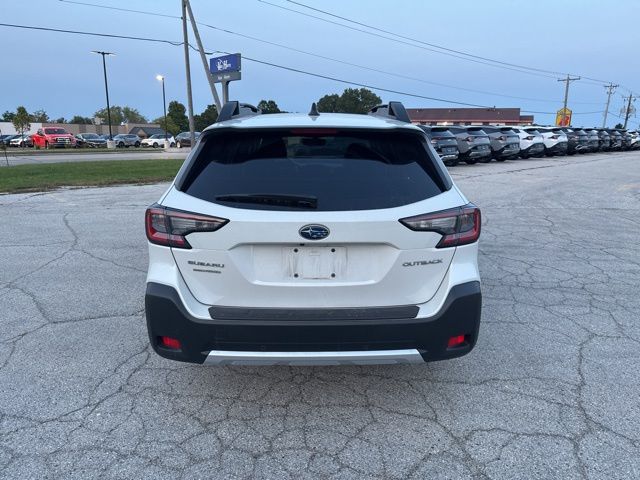 2023 Subaru Outback Limited photo 4