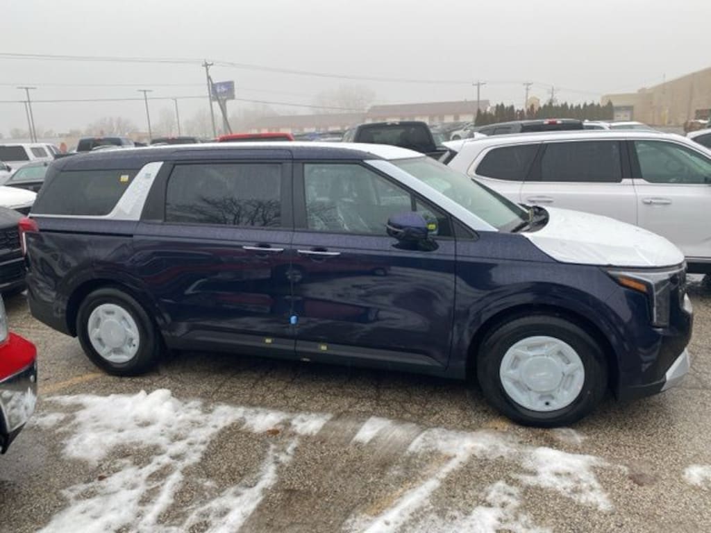 New 2026 Kia Carnival LXS Minivan/Van