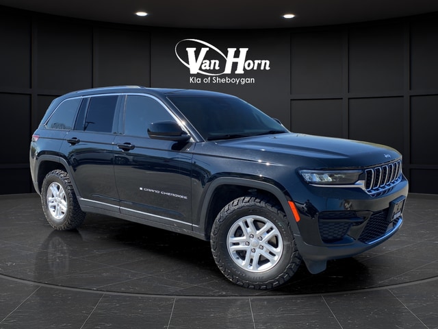 2023 Jeep Grand Cherokee Laredo 4x4's photo