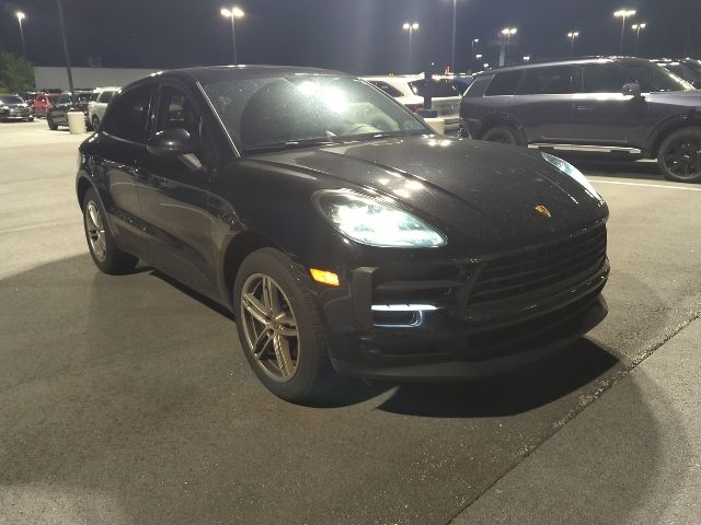 2021 Porsche Macan -'s photo
