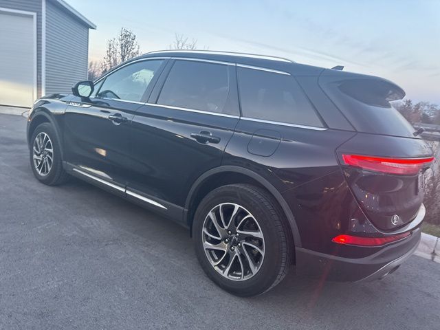 2020 Lincoln Corsair Standard photo 4