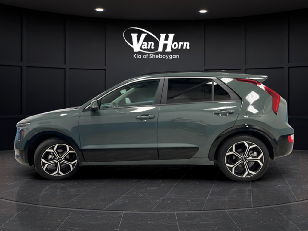 Used 2024 Kia Niro EX Touring SUV