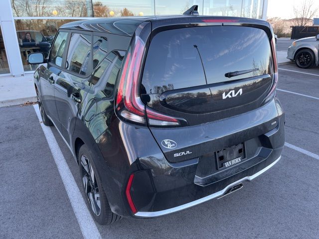 2023 Kia Soul GT-Line photo 3