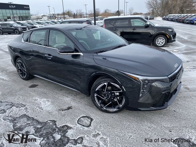 2025 Kia K4 GT-Line's photo