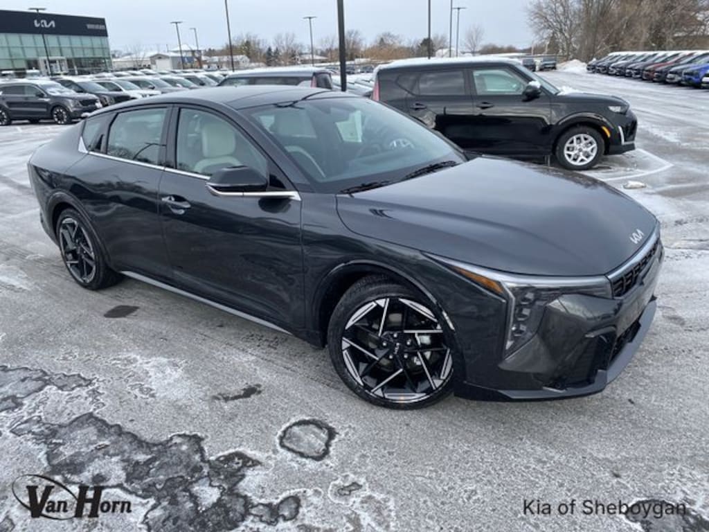 New 2025 Kia K4 GT-Line Sedan