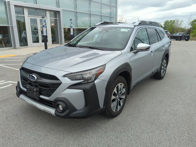 2023 Subaru Outback Touring's photo