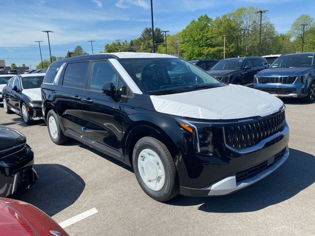 2026 Kia Sedona LXS's photo