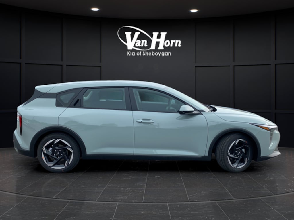 New 2026 Kia K4 EX Hatchback