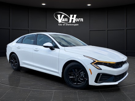 2025 Kia K5 LXS Sedan