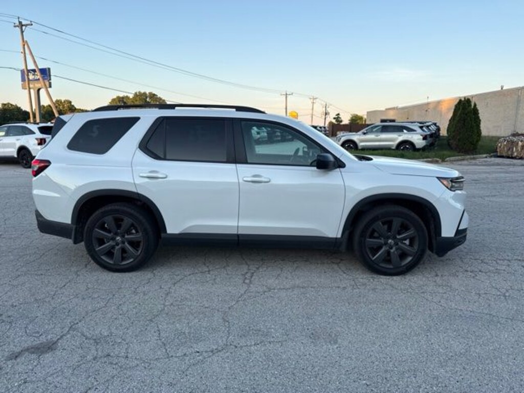 Used 2024 Honda Pilot Sport SUV