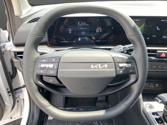 2026 Kia Sportage EX - Photo 17