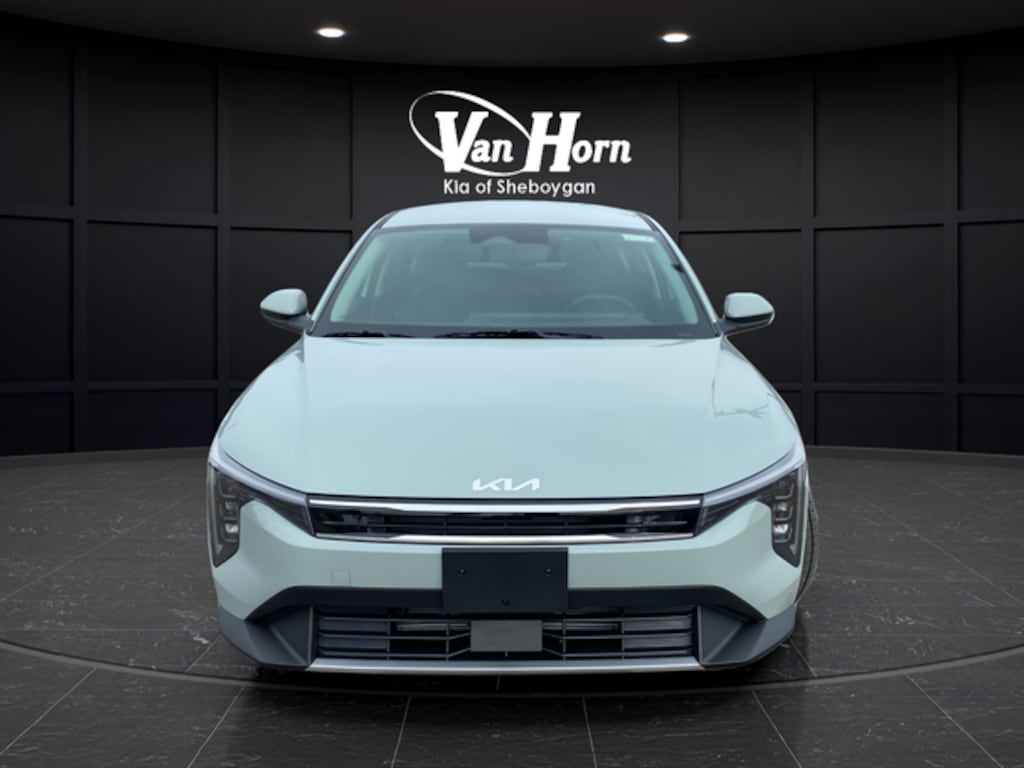 New 2026 Kia K4 EX Hatchback