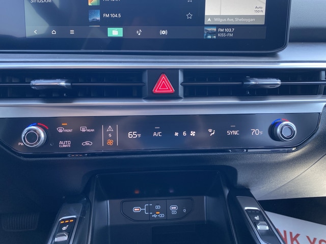 2025 Kia Sorento X-Line EX - Photo 22