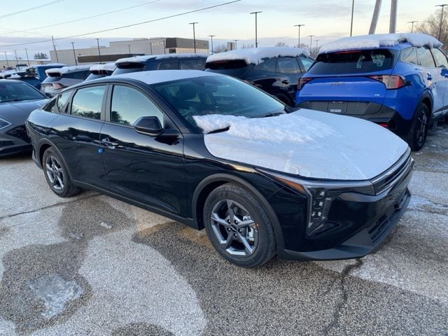2025 Kia K4 LXS's photo