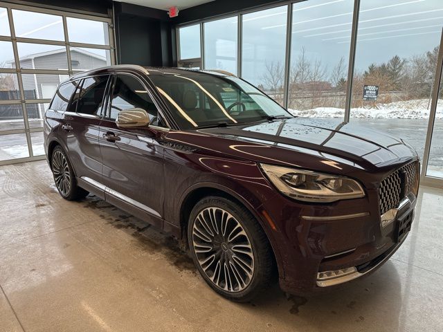 2020 Lincoln Aviator Black Label's photo