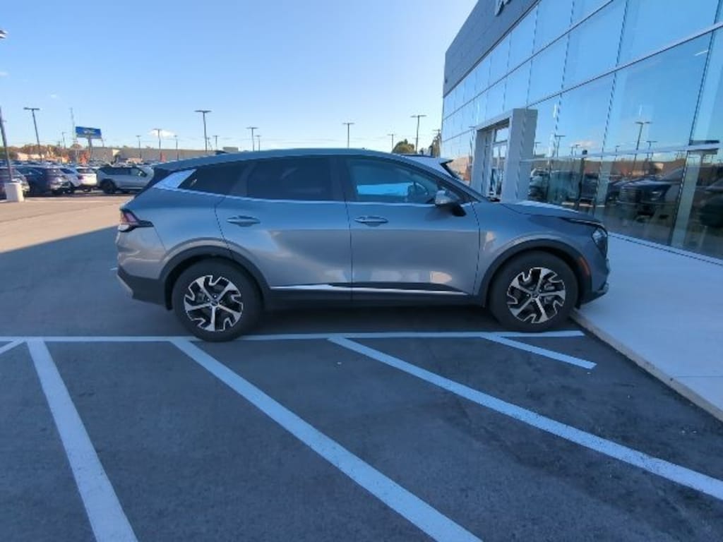 Used 2023 Kia Sportage EX SUV