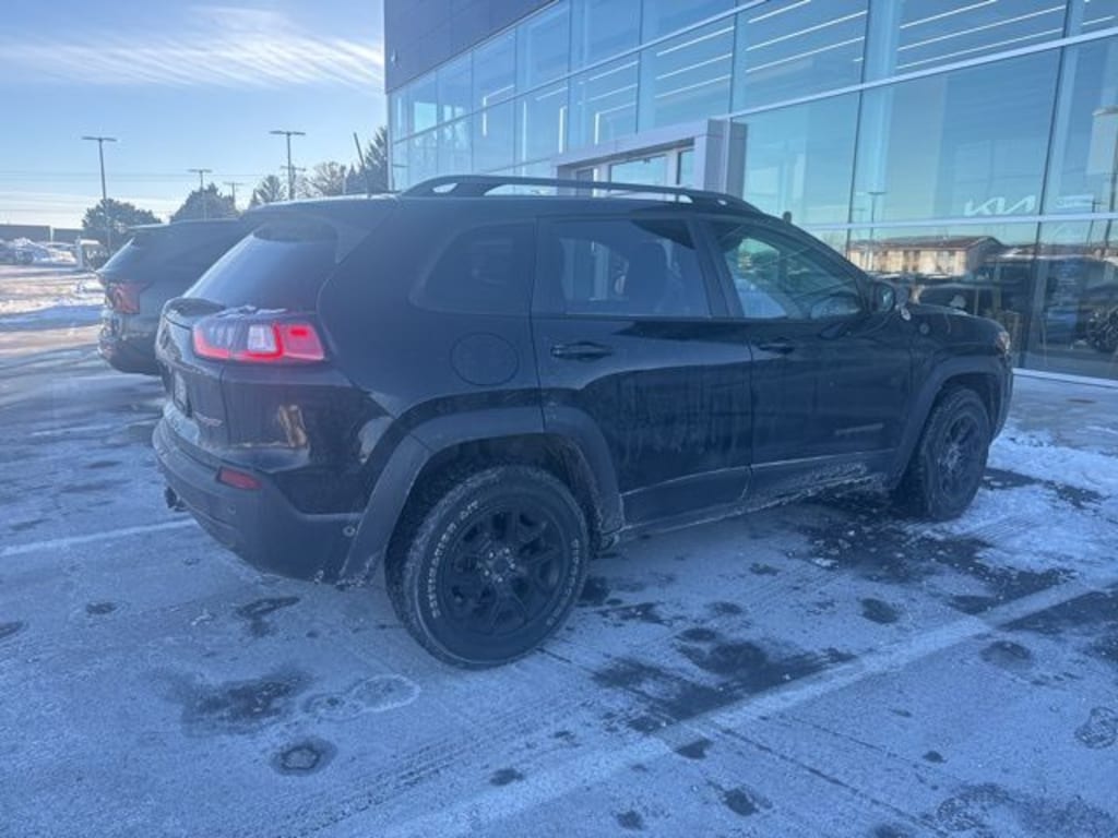 Used 2019 Jeep Cherokee Trailhawk SUV
