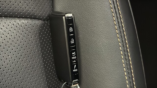 2025 Mazda CX-70 Premium Package - Photo 24