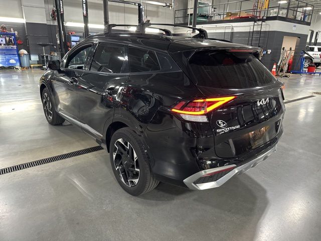 2023 Kia Sportage photo 3