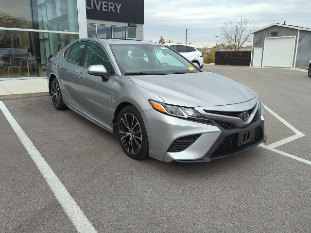 2019 Toyota Camry L photo 3