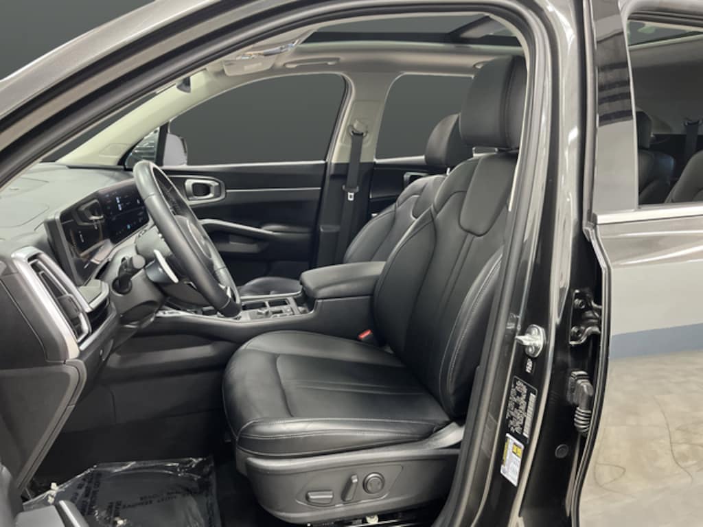Used 2025 Kia Sorento Hybrid EX SUV