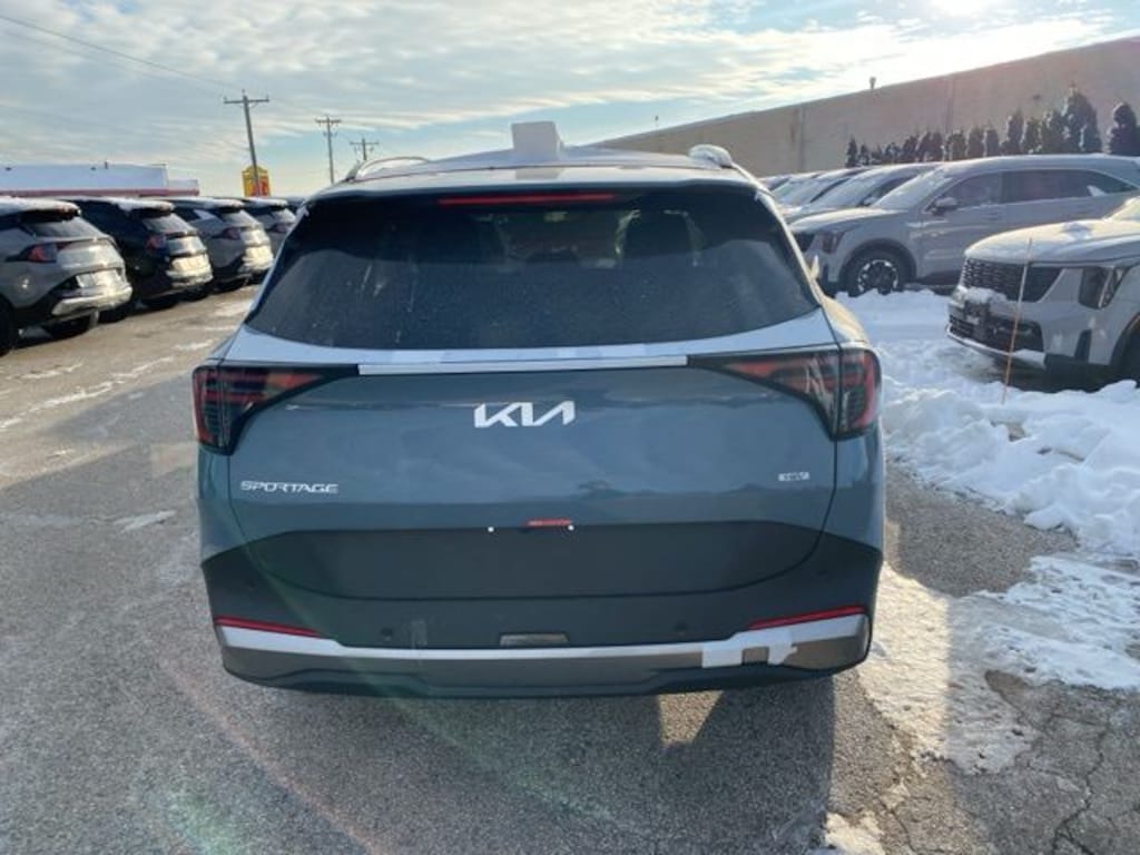 New 2026 Kia Sportage Hybrid EX SUV