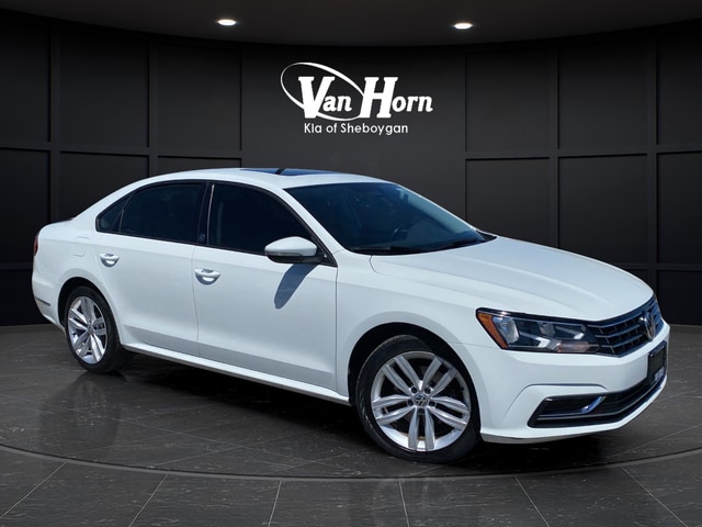 2019 Volkswagen Passat 2.0T Wolfsburg Edition Auto's photo