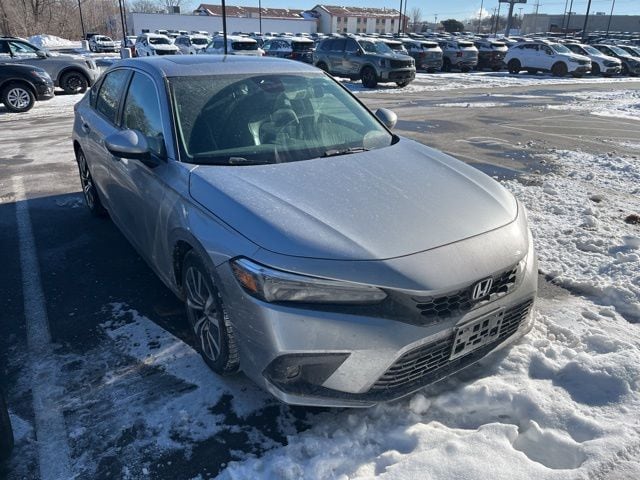 2022 Honda Civic Hatchback EX-L's photo