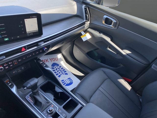 2025 Kia Sorento X-Line EX - Photo 23