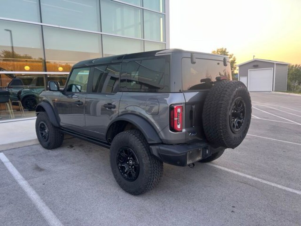 Used 2025 Ford Bronco Badlands SUV