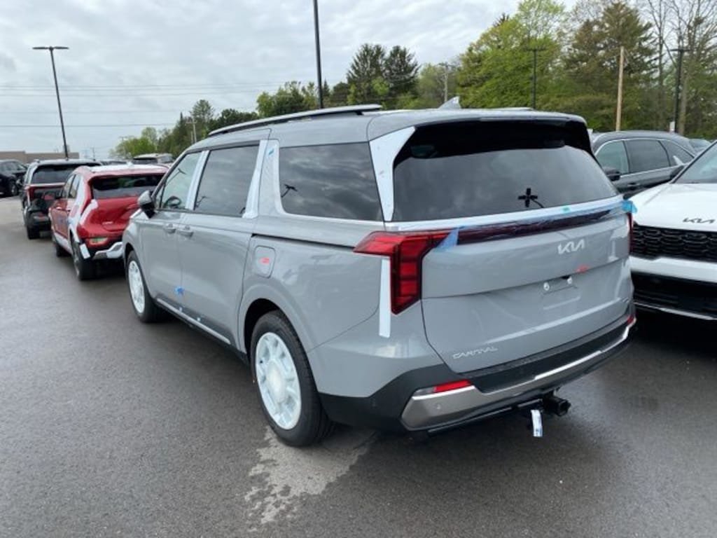 New 2026 Kia Carnival Hybrid SX Minivan/Van