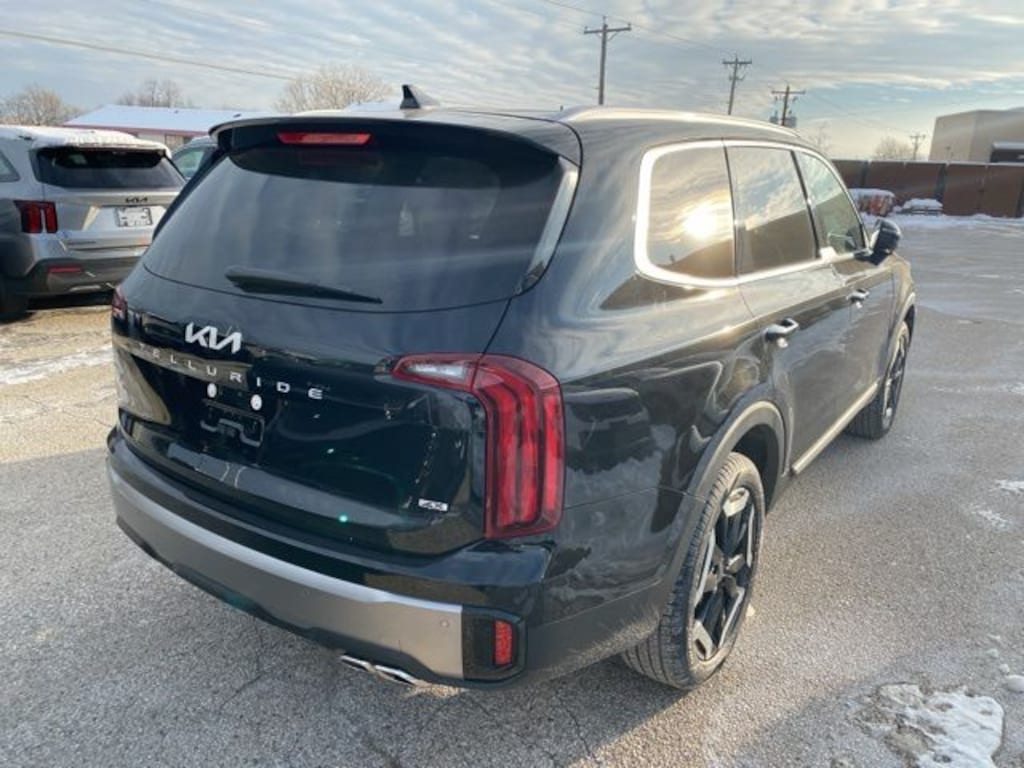 New 2025 Kia Telluride S SUV
