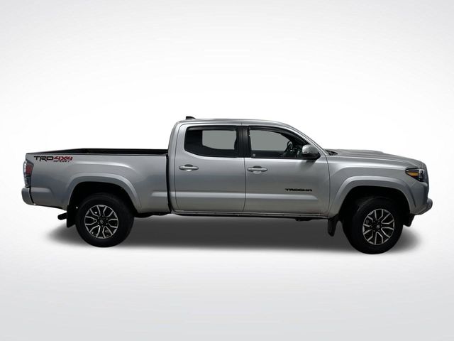 2023 Toyota Tacoma TRD Sport photo 2