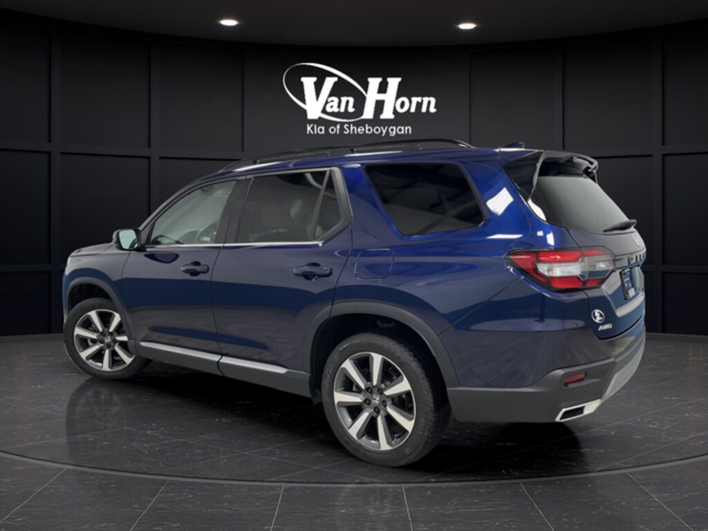 Used 2024 Honda Pilot Touring SUV