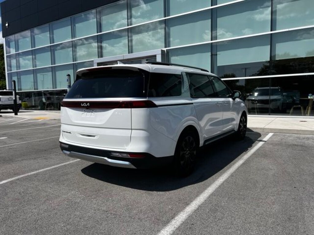 Certified 2022 Kia Carnival SX Prestige Minivan/Van