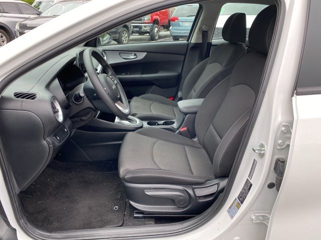 Certified 2022 Kia FORTE LXS with VIN 3KPF24AD4NE487585 for sale in Sheboygan, WI