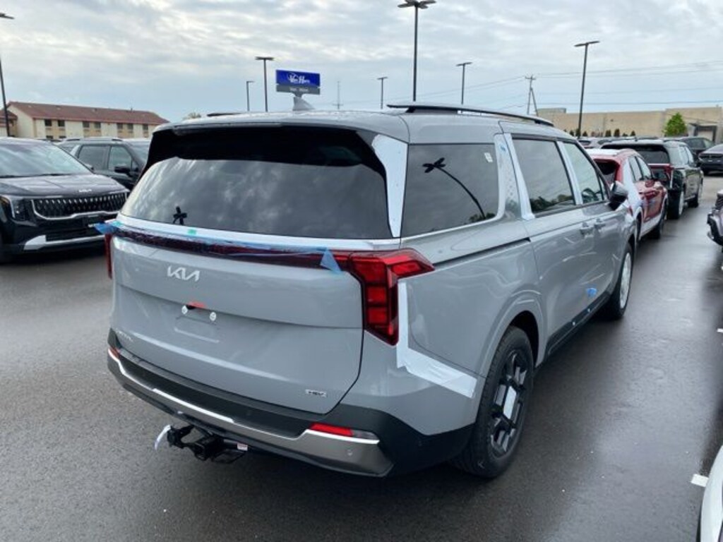 New 2026 Kia Carnival Hybrid SX Minivan/Van