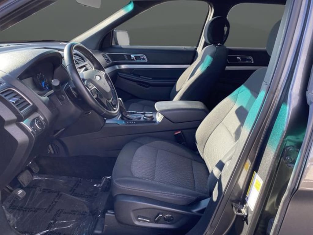 Used 2017 Ford Explorer XLT SUV