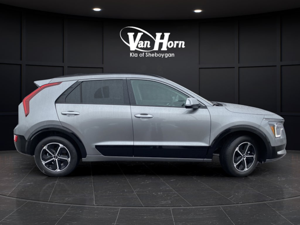 New 2026 Kia Niro SX SUV